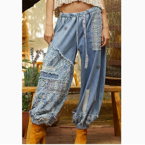 POL Floral Print Patchwork Twill Jogger Pants - Picture 5 of 9